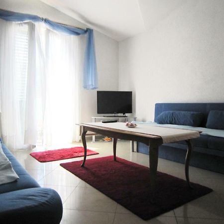 Apartments Jadran Grebastica Exterior photo