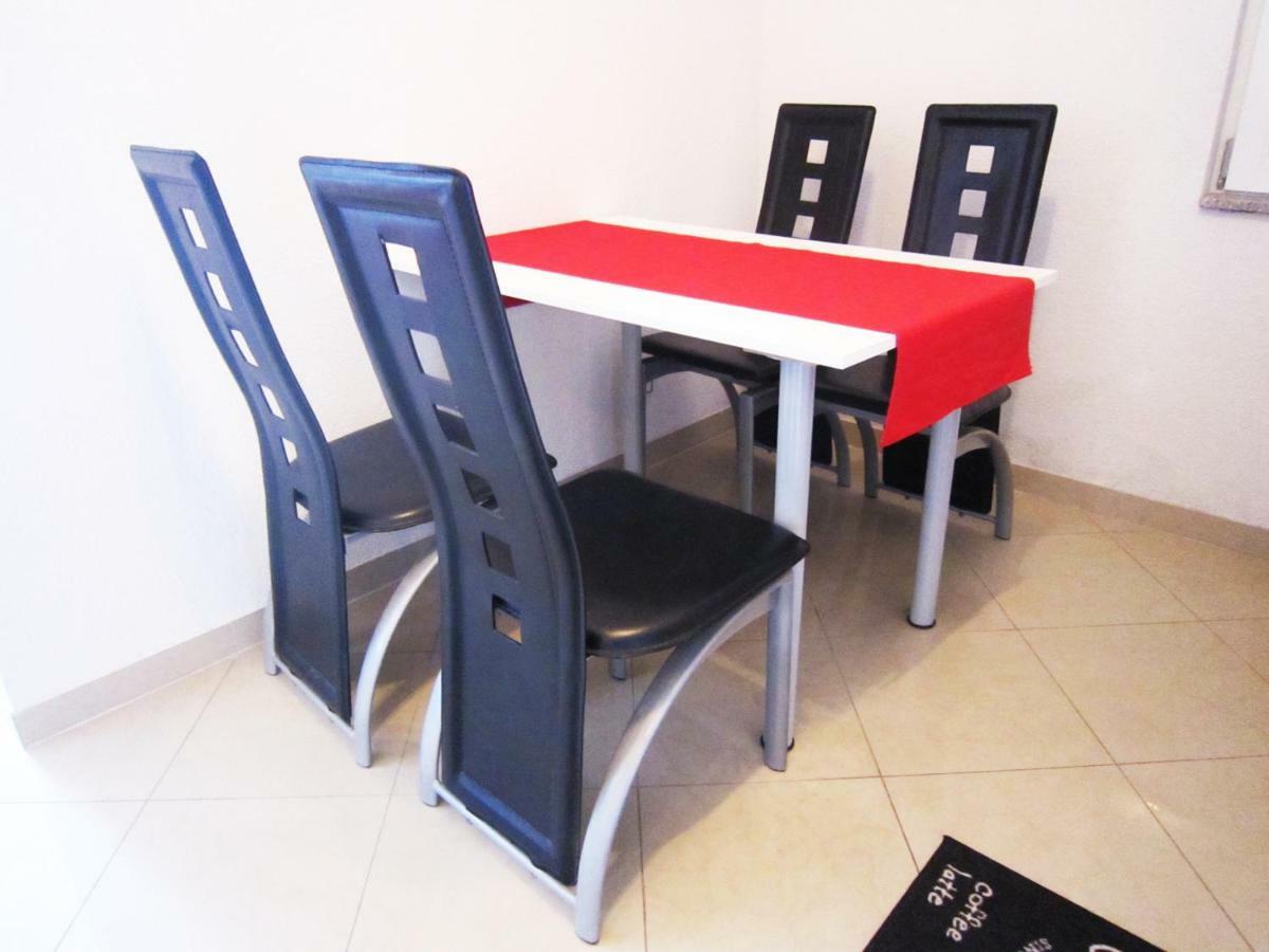 Apartments Jadran Grebastica Exterior photo
