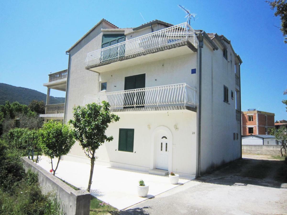 Apartments Jadran Grebastica Exterior photo