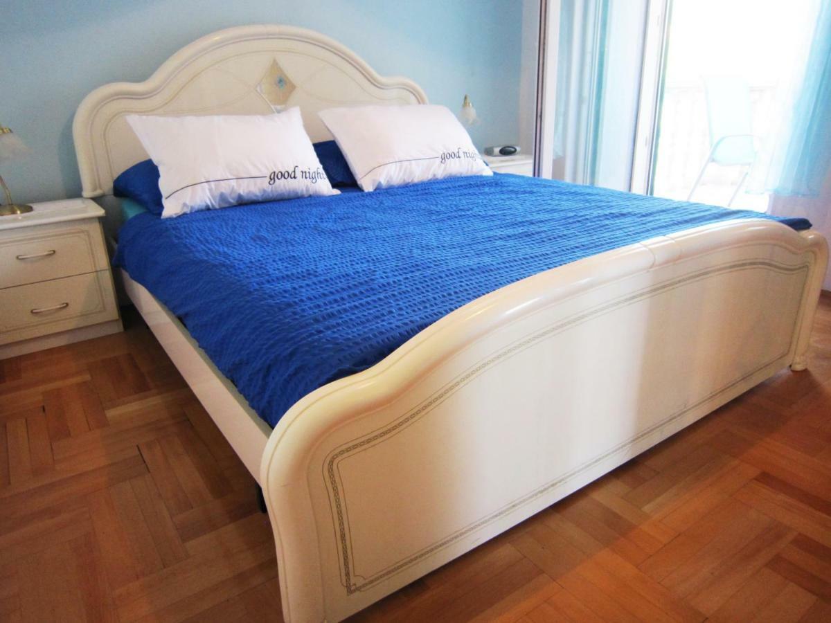Apartments Jadran Grebastica Exterior photo